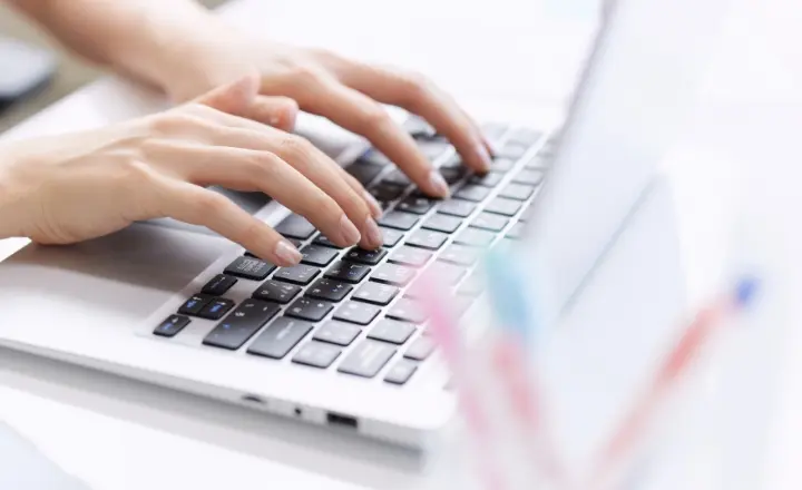 書類作成・応募する